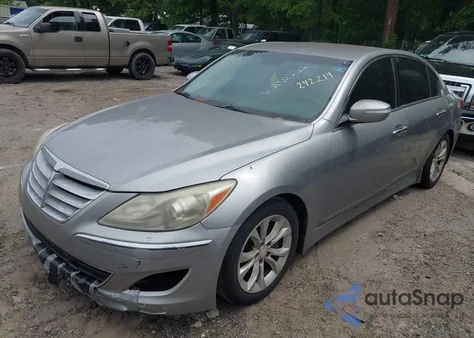 2013 Hyundai Genesis 3.8 z USA, uszkodzony, nr VIN KMHGC4DD4DU242214